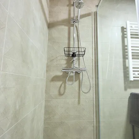 Galihost - En Playa De Compostela